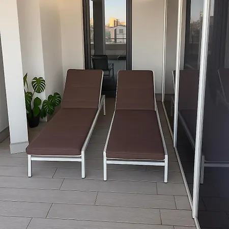 Marisabella 4 *